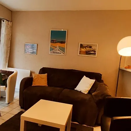 Apartment 42m With 2 Balconies Near And Center Arcachon