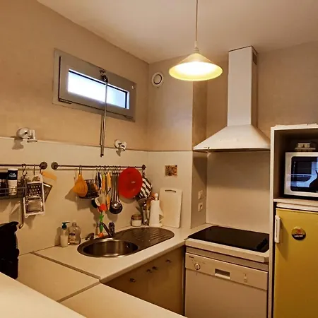 42m With 2 Balconies Near And Center Apartment *