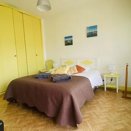 Apartment 42m With 2 Balconies Near And Center Arcachon