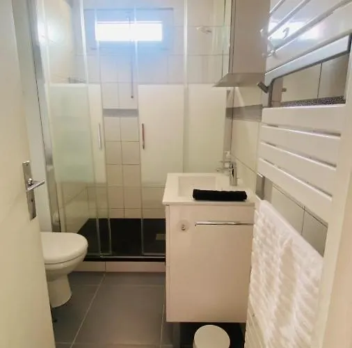 42m With 2 Balconies Near And Center Appartement *