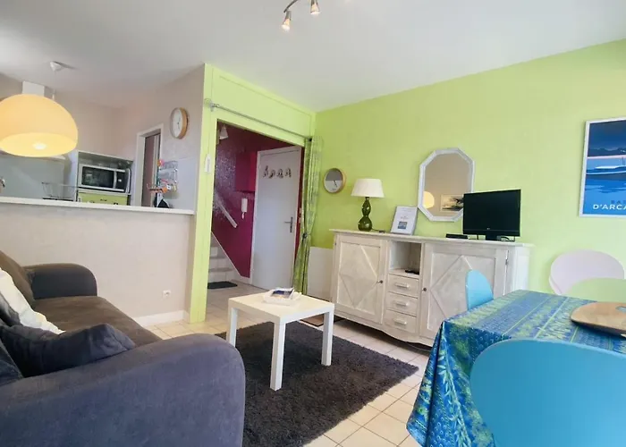 Appartement 42m With 2 Balconies Near And Center